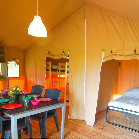 Tente de luxe Safari Tent At Vakantiepark Walsdorf