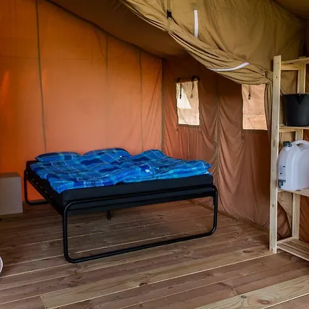 Tente de luxe Safari Tent At Vakantiepark Walsdorf Fouhren