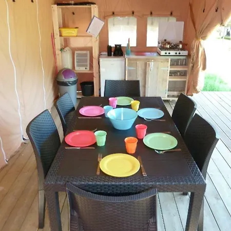 Safari Tent At Vakantiepark Walsdorf Fouhren