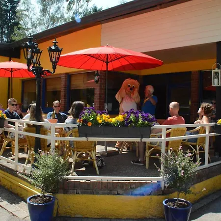 Tente de luxe Safari Tent At Vakantiepark Walsdorf Fouhren