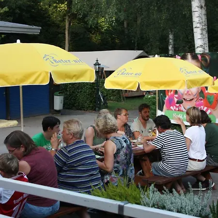 Tente de luxe Safari Tent At Vakantiepark Walsdorf Fouhren